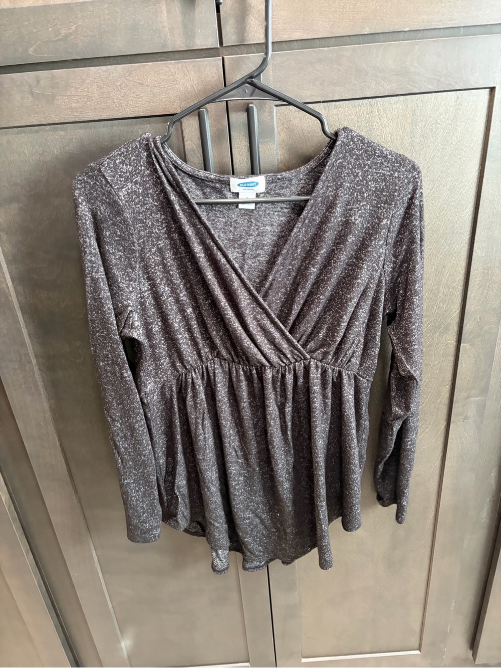 Old Navy Maternity Medium Heathered Black Wrap Peplum Top